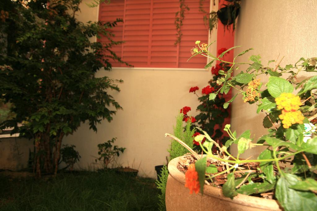 Lua Cheia Inn *